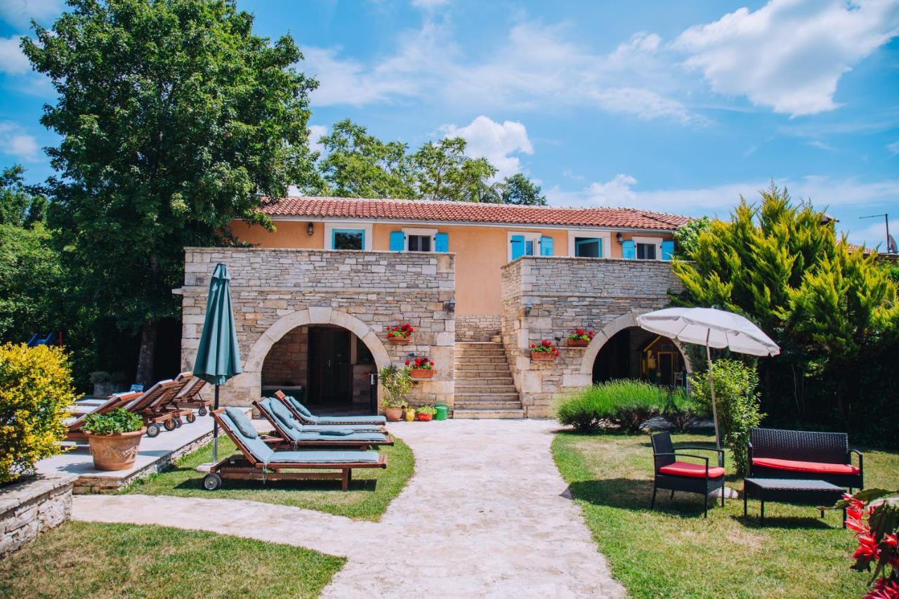 Villa Casa Karnevali à Žminj Extérieur photo